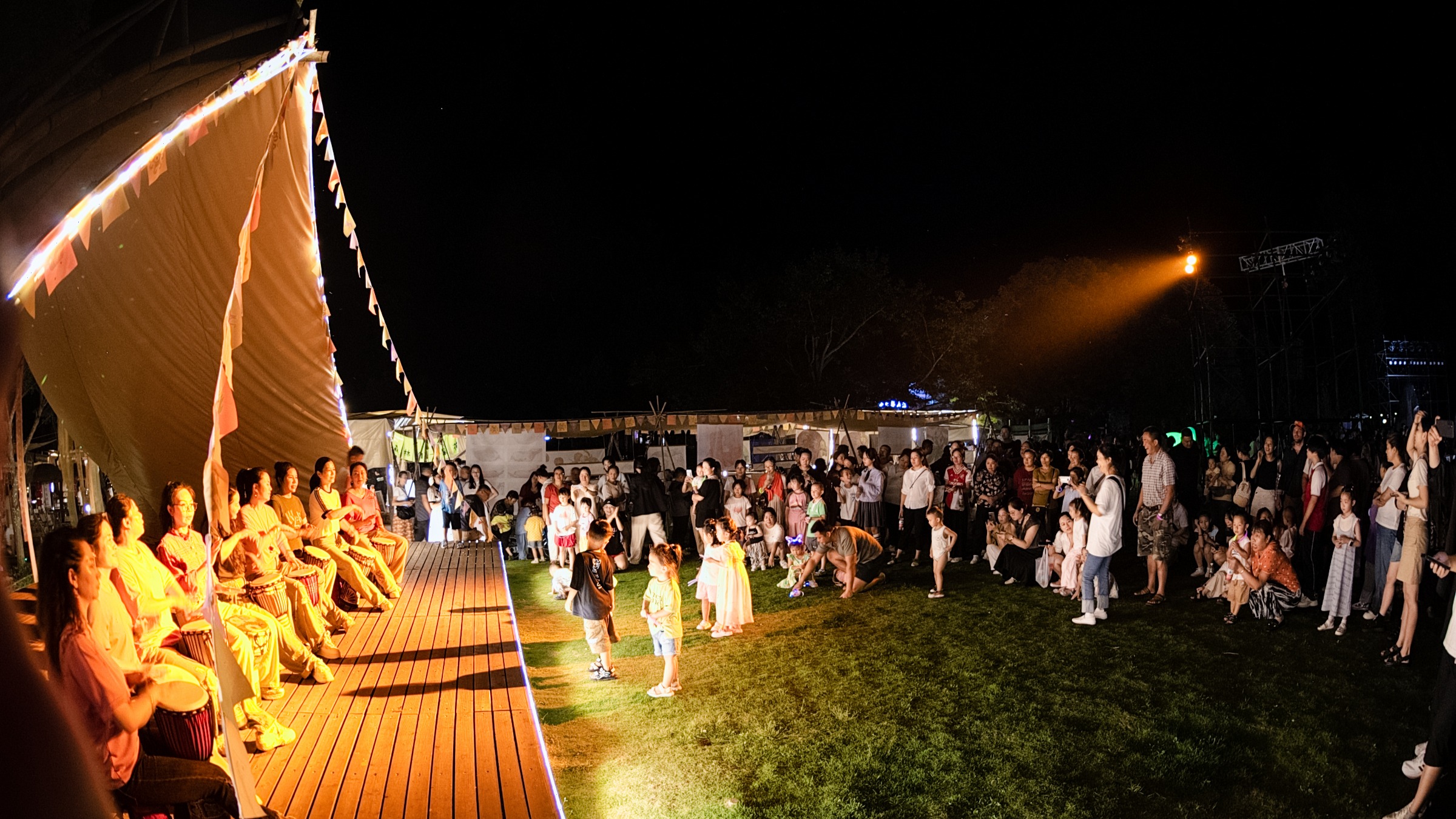 星空 螢火蟲(chóng) 森林夜游 張家界國(guó)家森林公園又新增一文旅體驗(yàn)項(xiàng)目