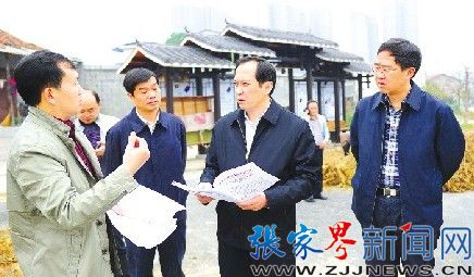 許顯輝就明年市政工程建設(shè)項目進行調(diào)研3.jpg